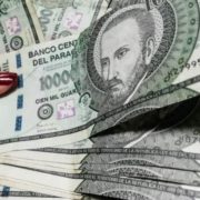Aprenda cómo negociar deudas tributarias en Paraguay sin perder beneficios ante la DNIT. Asesoría legal especializada para regularizar su situación fiscal de forma segura y eficiente.